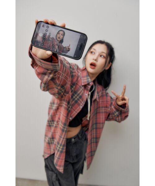MUSINSA STANDARD WOMAN（ムシンサスタンダードウーマン）の「[クールタンダード] ウィメンズ クルーネック クロップ 長袖Tシャツ [ブラック]（Tシャツ/カットソー・レディース・その他・SMALL/MEDIUM/LARGE/X-SMALL）」の7枚目の写真