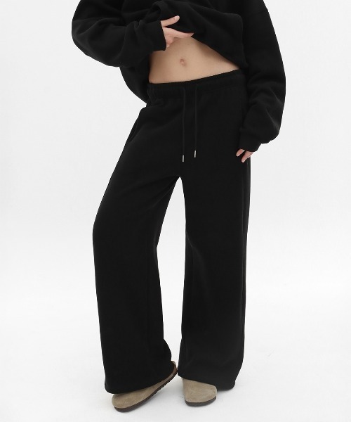 BLACKUP（ブラックアップ）の「[B-BASIC]  起毛スウェット2WAYワイドスウェットパンツ（スウェットパンツ・レディース・グレー/ブラック/ワイン/ダークブルー・LARGE/MEDIUM）」の2枚目の写真