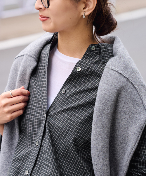 FRAMeWORK(フレームワーク)の「ミニチェックレギュラーシャツ(シャツ/ブラウス・レディース・キャメル/ブラック/ベージュ・FREE)」の13枚目の写真