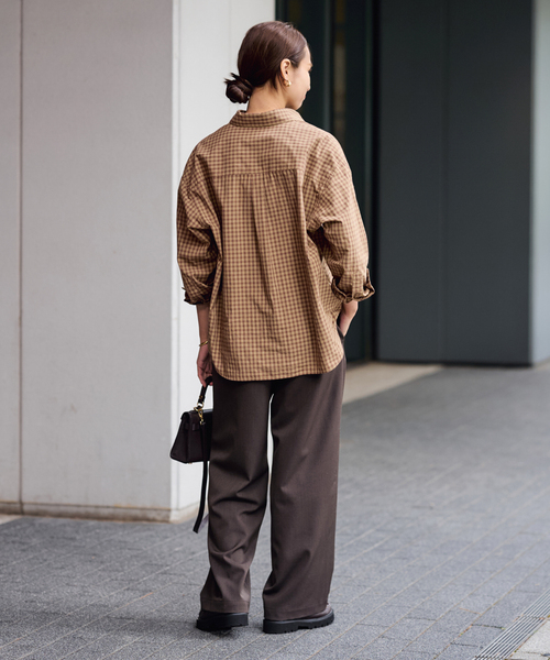 FRAMeWORK(フレームワーク)の「ミニチェックレギュラーシャツ(シャツ/ブラウス・レディース・キャメル/ブラック/ベージュ・FREE)」の19枚目の写真