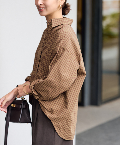 FRAMeWORK(フレームワーク)の「ミニチェックレギュラーシャツ(シャツ/ブラウス・レディース・キャメル/ブラック/ベージュ・FREE)」の21枚目の写真