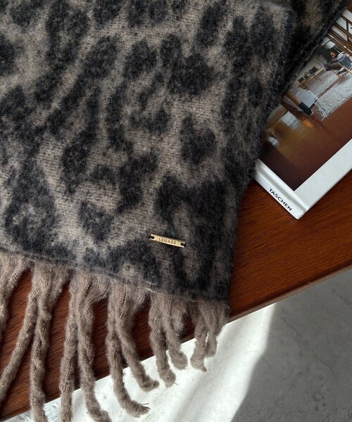 CAPRICIEUX LE'MAGE（カプリシューレマージュ）の「レオパードマフラー（マフラー・レディース・グレー/ベージュ・FREE）」の6枚目の写真