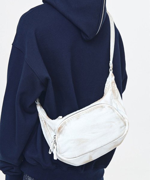 HAH ARCHIVE（ハーアーカイブ）の「[After Pray Edition] Ferry Washed Hobo Bag (Sky)（メッセンジャーバッグ・メンズ・その他・FREE）」の3枚目の写真