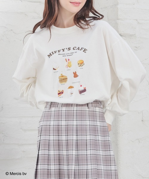 Honeys(ハニーズ)の「【UVカット】ミッフィー/ゆるTシャツ(Tシャツ/カットソー・レディース・オートミール/スミクロ/アイボリー・L/LL/M/S)」の1枚目の写真