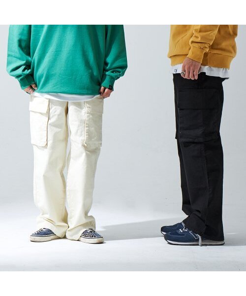 APOSTROPHE COMMA（アポストロフィコンマ）の「切り替えラインカーゴパンツ（ブラック）（その他パンツ・メンズ・ブラック・LARGE/MEDIUM/SMALL）」の2枚目の写真