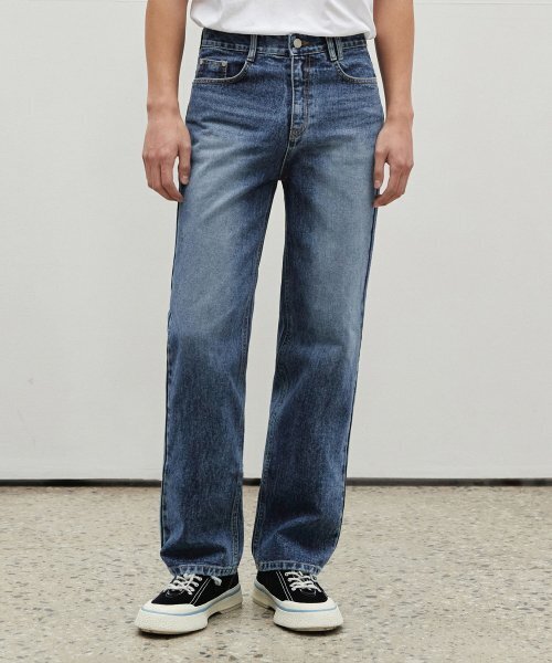 DECET(デケト)の「Dawn Semi Wide Jeans DCPT002LaserBlue(デニムパンツ・レディース・その他・26/28/34/32)」の2枚目の写真