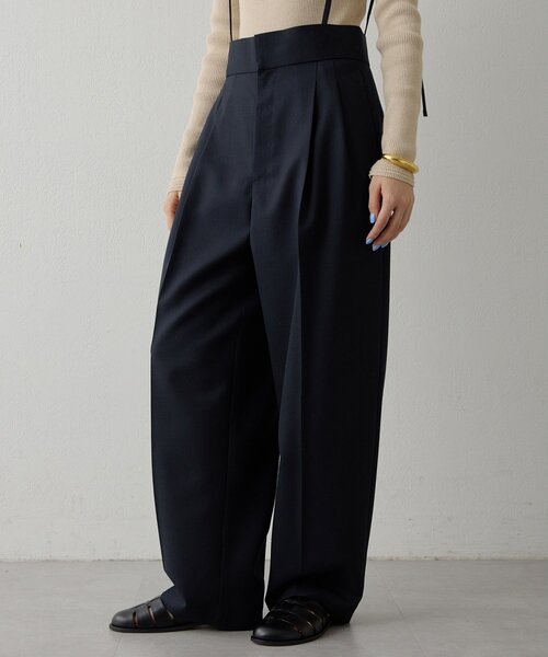 Whim Gazette（ウィムガゼット）の「ハイウエストタックパンツ（その他パンツ・レディース・ネイビー/オフホワイト・36/38）」の22枚目の写真