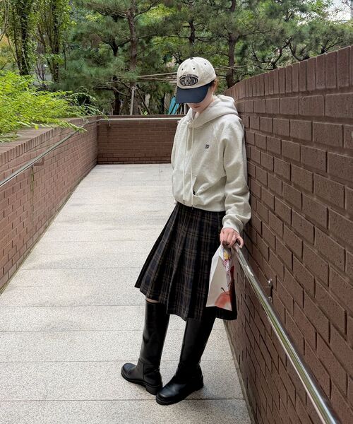 DANGLEDROP(ダングルドロップ)の「DGDP スクエアクロップナグランフード_オートミール(パーカー・レディース・その他・MEDIUM/SMALL)」の4枚目の写真