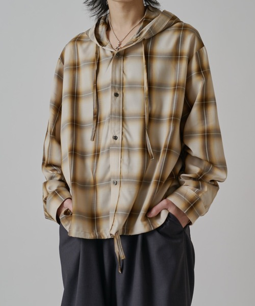 Lui's(ルイス)の「オンブレーフードシャツ(シャツ/ブラウス・メンズ・ネイビー/アイボリー・S/M)」の19枚目の写真