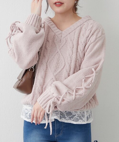 continuer de NICE CLAUP(コンティニューデナイスクラップ)の「レースアップモールケーブルニット(ニット/セーター・レディース・ピンク/ボルドー/オフホワイト/ブラック・FREE)」の3枚目の写真
