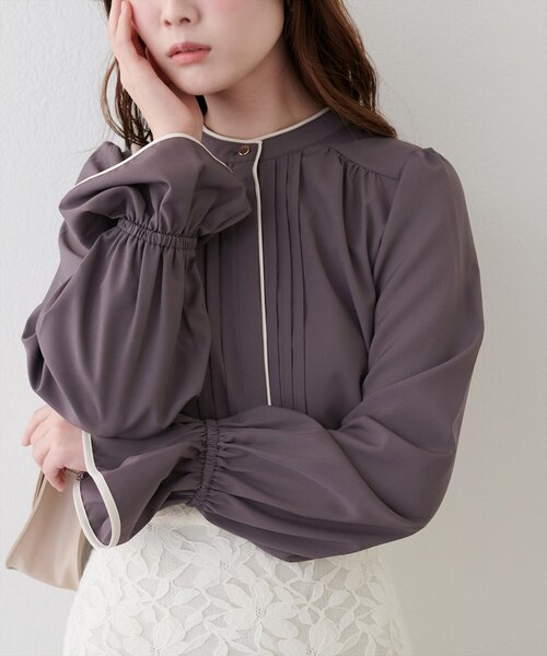 natural couture（ナチュラルクチュール）の「配色パイピングタックブラウス（シャツ/ブラウス・レディース・ピンク/その他1/グレイッシュベージュ/チャコールグレー/ベージュ・FREE）」の11枚目の写真