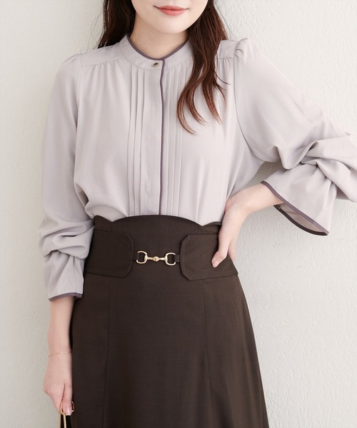 natural couture（ナチュラルクチュール）の「配色パイピングタックブラウス（シャツ/ブラウス・レディース・ピンク/その他1/グレイッシュベージュ/チャコールグレー/ベージュ・FREE）」の3枚目の写真