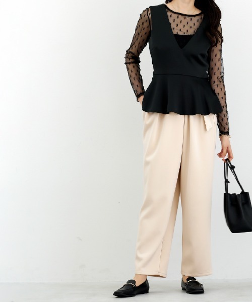 White Collection（ホワイトコレクション）の「【 リラクシーに映える 】 ハイストレッチライトポンチ・ウエストベルトデザインバレルレッグパンツ（その他パンツ・レディース・ネイビー/ブラック/ライトベージュ・S/M/L）」の8枚目の写真