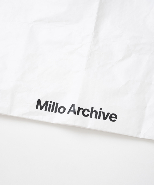 Millo Archive（ミロ アーカイブ）の「アイコンタポリンバッグ [ホワイト]（トートバッグ・メンズ・その他・ONE SIZE）」の2枚目の写真