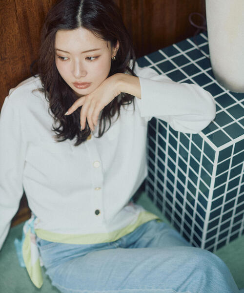 a/mie（アミー）の「＜ウォッシャブル＞＜ａ＞シルク混ニットカーデ / 1216176200（ニット/セーター・レディース・イエロー/ホワイト/ブラック/ブルー・MEDIUM/SMALL）」の15枚目の写真