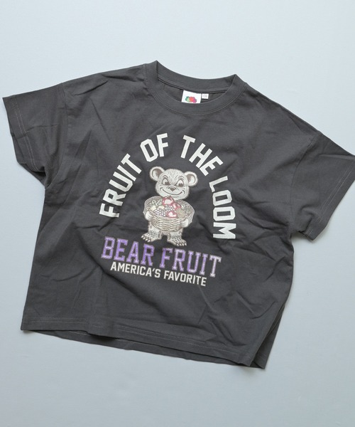 FRUIT OF THE LOOM(フルーツオブザルーム)の「【FRUIT OF THE LOOM】別注カレッジプリントT(Tシャツ/カットソー・キッズ・チャコール/オフホワイト・80/90/95/100/110/120/130/140/150)」の3枚目の写真