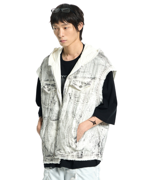 VONVAT(ヴォンバト)の「Dirty Linen Hood Vest (White)(ベスト・レディース・ホワイト・FREE)」の2枚目の写真