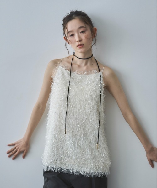 feepur（フェピュール）の「シャギーキャミソール（その他トップス・レディース・オフホワイト/ブラック・MEDIUM）」の2枚目の写真