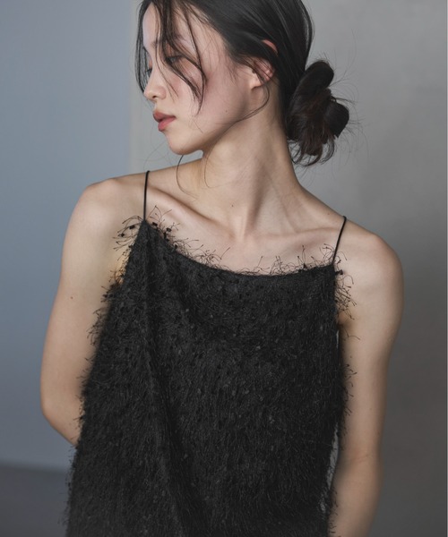 feepur（フェピュール）の「シャギーキャミソール（その他トップス・レディース・オフホワイト/ブラック・MEDIUM）」の7枚目の写真