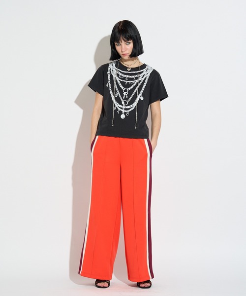 ANNA SUI NYC(アナ スイ エヌ ワイ シー)の「フェイクアクセサリープリントTシャツ(Tシャツ/カットソー・レディース・ブラック/ホワイト・FREE)」の15枚目の写真
