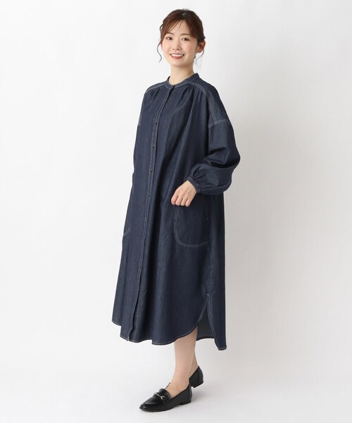 one'sterrace(ワンズテラス)の「デニムシャツロングワンピース(ワンピース・レディース・ネイビー系5・02)」の11枚目の写真