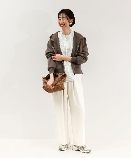 MICO COULIER（ミコクリエ）の「《セットアップ対応》軽量ボンディングパーカー（パーカー・レディース・カーキ/キナリ/ネイビー・38）」の18枚目の写真