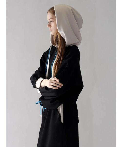:ETHROF(イーサオブ)の「BI-COLOR BONDING HOODIE(GRAY,BLACK)(パーカー・レディース・ブラック/グレー・FREE)」の14枚目の写真