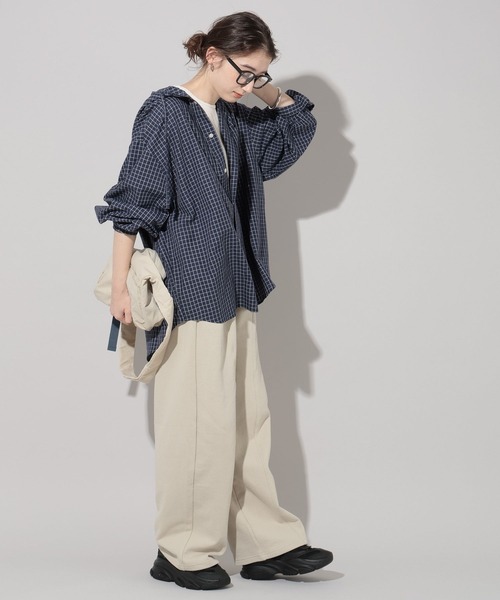 GEORGE'S（ジョージズ）の「チェックフードシャツ（シャツ/ブラウス・レディース・オフホワイト/グリーン/ネイビー・FREE）」の4枚目の写真