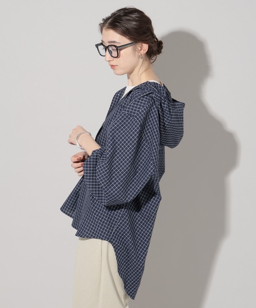 GEORGE'S（ジョージズ）の「チェックフードシャツ（シャツ/ブラウス・レディース・オフホワイト/グリーン/ネイビー・FREE）」の9枚目の写真