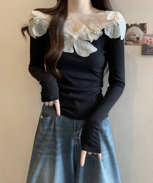 Ritzy（リッツィー）の「衿フェイクビーズ付きレースブラウストップス（シャツ/ブラウス・レディース・ブラック/ホワイト・M/L）」の4枚目の写真