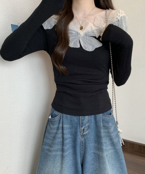 Ritzy（リッツィー）の「衿フェイクビーズ付きレースブラウストップス（シャツ/ブラウス・レディース・ブラック/ホワイト・M/L）」の18枚目の写真