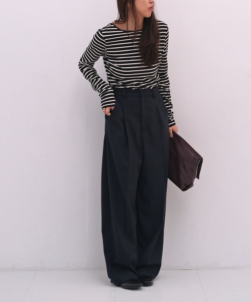 AKTE（アクテ）の「タイトボーダーバックラウンドプルオーバー（Tシャツ/カットソー・レディース・ホワイト系/ブラック系/レッド系・FREE）」の4枚目の写真