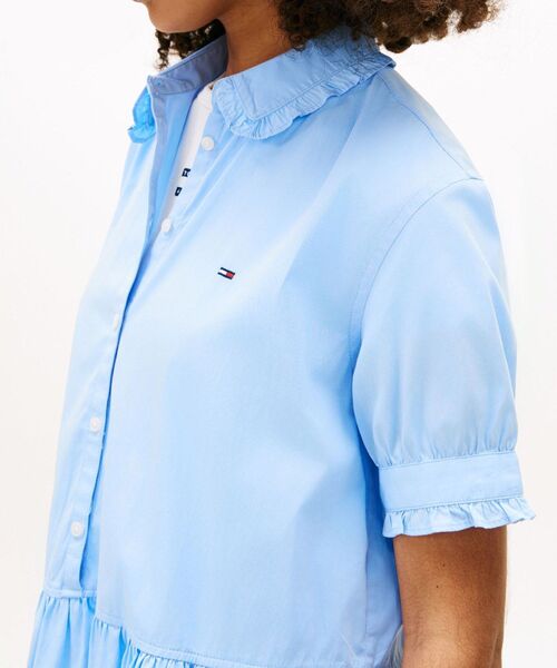 tommy jeans（トミー ジーンズ）の「ラッフルシャツワンピース（ワンピース・レディース・ライトブルー・X-SMALL/SMALL）」の2枚目の写真