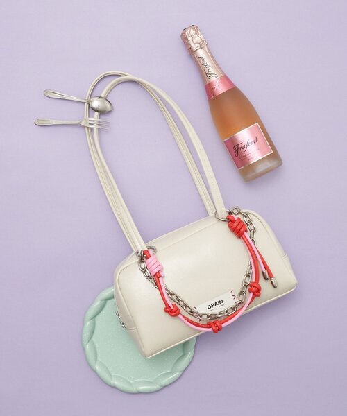 GRAIN（グレイン）の「【GRAIN/グレイン】配色レザーチェーンボストンバッグ（トートバッグ・レディース・ブラウン/ブラック/アイボリー・FREE）」の4枚目の写真