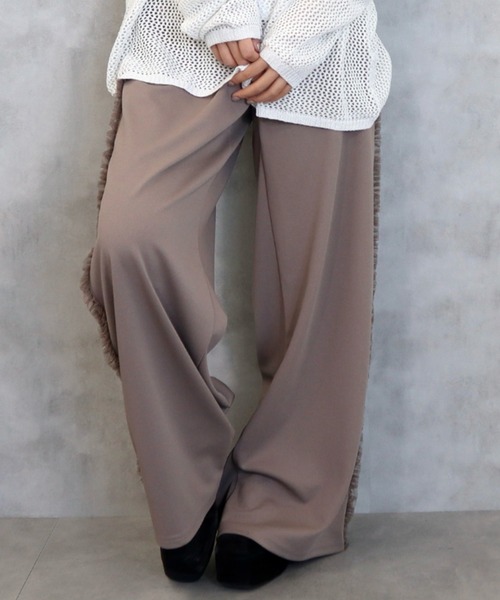 CECIL McBEE(セシルマクビー)の「カットツイルサイドフリルワイドパンツ(その他パンツ・レディース・モカ/ブラック・MEDIUM/LARGE)」の2枚目の写真