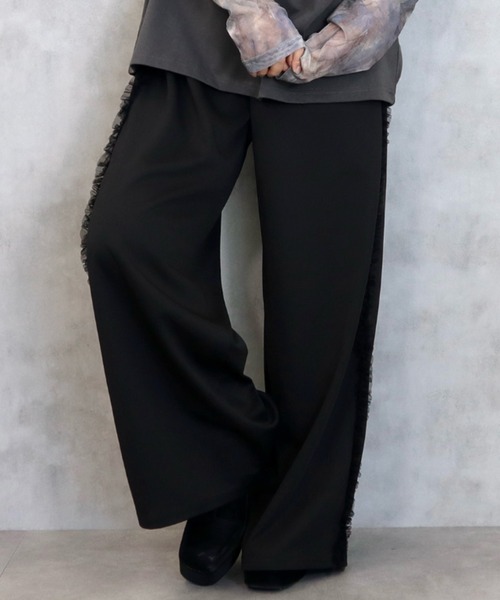 CECIL McBEE(セシルマクビー)の「カットツイルサイドフリルワイドパンツ(その他パンツ・レディース・モカ/ブラック・MEDIUM/LARGE)」の4枚目の写真