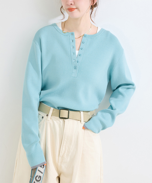 B.C STOCK(ベーセーストック)の「手洗い可 / ヘンリーネックニット(ニット/セーター・レディース・ブラック系その他/イエロー/サックスブルー/チャコールグレー・FREE)」の1枚目の写真
