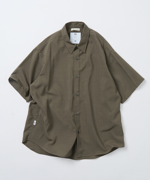 FREAK'S STORE(フリークスストア)の「限定展開 AiRide/エアライド リラックスフィット ショートスリーブ レギュラーカラー シャツ/ポケッタブル/吸水速乾/UVカット(シャツ/ブラウス・メンズ・チャコールグレー/ブラック/ネイビー/ブルー系その他/グレイッシュベージュ・LARGE/MEDIUM/SMALL)」の19枚目の写真