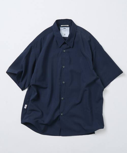 FREAK'S STORE(フリークスストア)の「限定展開 AiRide/エアライド リラックスフィット ショートスリーブ レギュラーカラー シャツ/ポケッタブル/吸水速乾/UVカット(シャツ/ブラウス・メンズ・チャコールグレー/ブラック/ネイビー/ブルー系その他/グレイッシュベージュ・LARGE/MEDIUM/SMALL)」の21枚目の写真