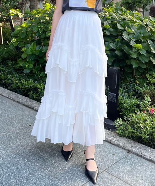 AND COUTURE(アンドクチュール)の「ティアードチュールスカート(スカート・レディース・オフホワイト/ブラック・MEDIUM/SMALL)」の4枚目の写真