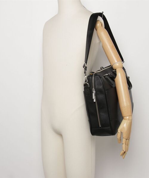 Perfect Suit FActory（パーフェクトスーツファクトリー）の「前ポケット　ビジネスブリーフバッグ　ブラック/ネイビー（ビジネスバッグ・メンズ・ネイビー/ブラック・FREE）」の18枚目の写真