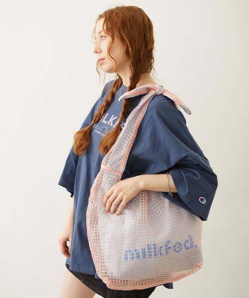 MILKFED.(ミルクフェド)の「SHEER PLAID TOTE(トートバッグ・レディース・ブラック/ライトピンク/ライトブルー・ONE SIZE)」の6枚目の写真