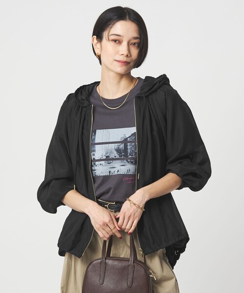 green label relaxing(グリーンレーベルリラクシング)の「シアー ギャザー フード ブルゾン(ブルゾン・レディース・ブラック/ベージュ/オフホワイト・FREE)」の3枚目の写真