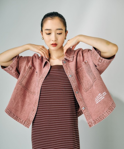 LEPSIM(レプシィム)の「デニムBIGショートシャツ/SS 639529(シャツ/ブラウス・レディース・パープル/ベージュ/ライム/ブルー/ライトブルー/グリーン系その他/インディゴブルー/ピンク・FREE)」の8枚目の写真