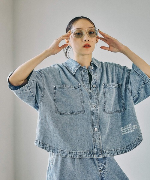 LEPSIM(レプシィム)の「デニムBIGショートシャツ/SS 639529(シャツ/ブラウス・レディース・パープル/ベージュ/ライム/ブルー/ライトブルー/グリーン系その他・FREE)」の8枚目の写真