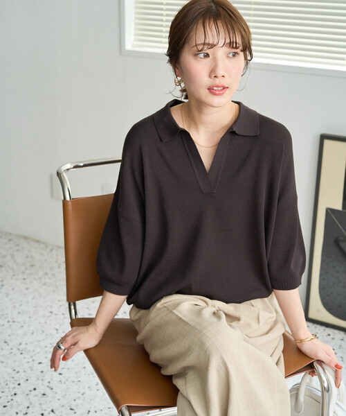 FREAK'S STORE(フリークスストア)の「限定展開 <接触冷感>半袖 ポロ襟 スキッパー サマーニット(ニット/セーター・レディース・ネイビー/モカ/ベージュ/レッド/ブラウン/ブラック/ナチュラル/レモンイエロー/グリーン・フリ-)」の18枚目の写真
