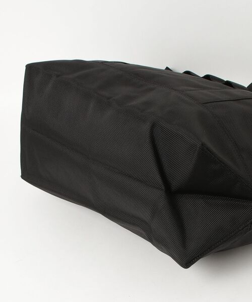 Carhartt(カーハート)の「【Carhartt WIP】PRESCOTT TOTE(トートバッグ・メンズ・ブラック・ONE SIZE)」の5枚目の写真