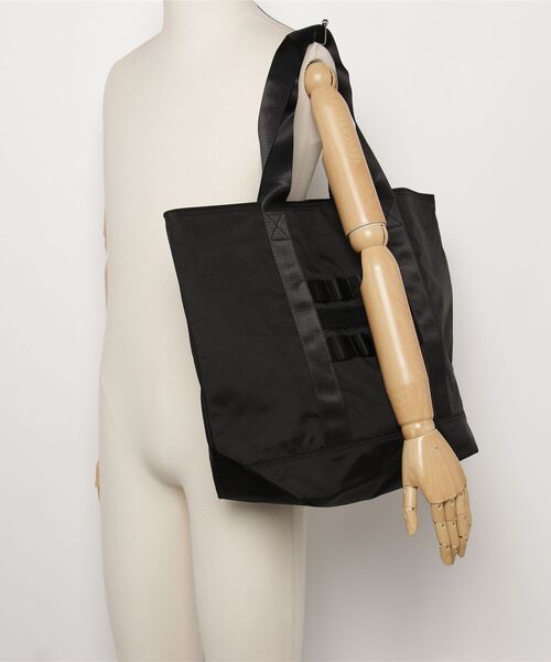 Carhartt(カーハート)の「【Carhartt WIP】PRESCOTT TOTE(トートバッグ・メンズ・ブラック・ONE SIZE)」の7枚目の写真
