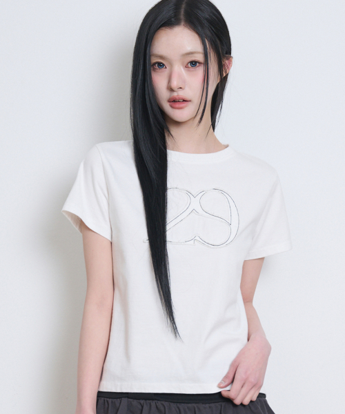 ILLIGO(イリゴ)の「129 ロゴパッチTシャツ ピュアホワイト(Tシャツ/カットソー・レディース・その他・OS)」の2枚目の写真