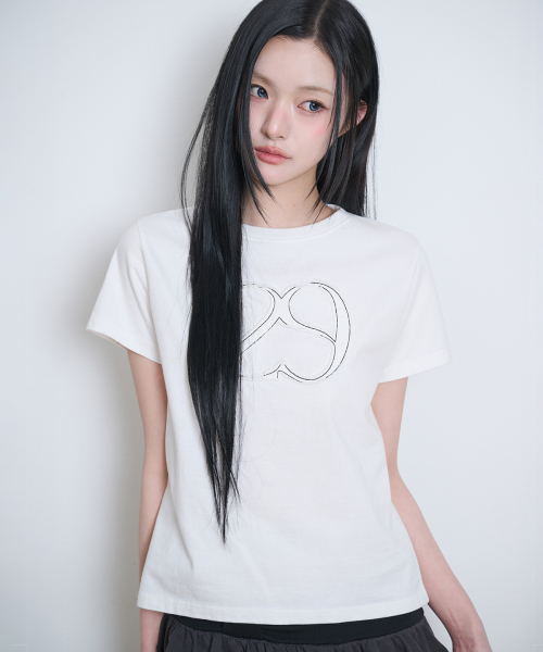 ILLIGO(イリゴ)の「129 ロゴパッチTシャツ ピュアホワイト(Tシャツ/カットソー・レディース・その他・OS)」の3枚目の写真